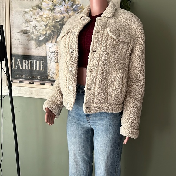 PacSun Sherpa Jacket cream colored - Picture 4 of 11